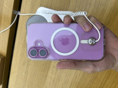 Apple iPhone 16