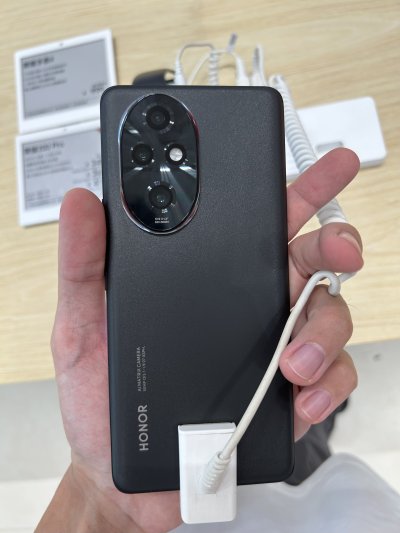 Honor 200