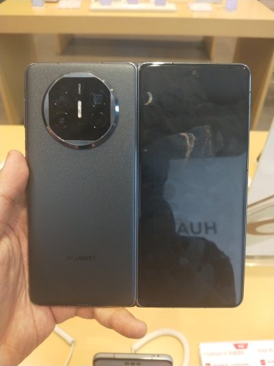 Huawei Mate X5