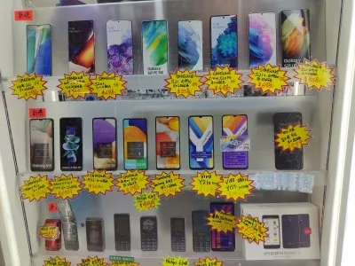 Samsung Galaxy S21 FE 5G smartphone