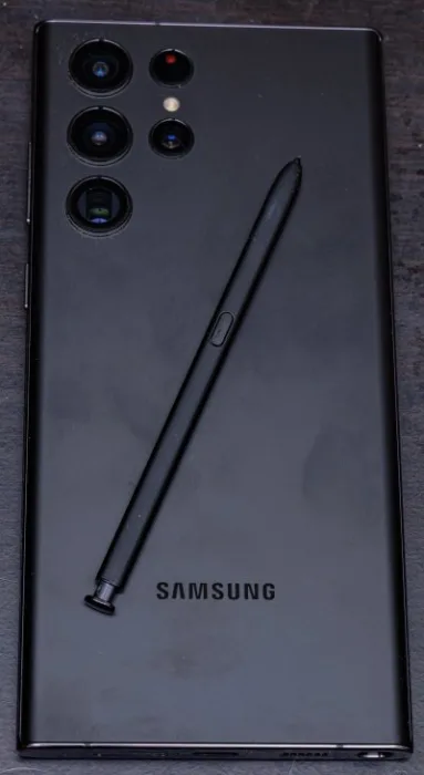 Samsung Galaxy S22 Ultra smartphone