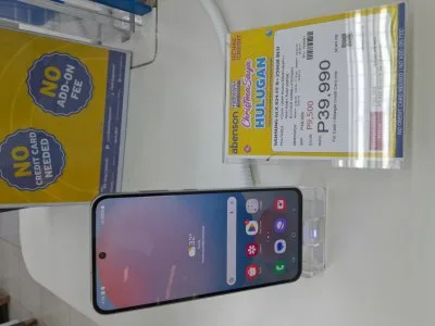 Samsung Galaxy S24 FE smartphone