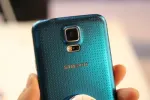 Samsung Galaxy S5 smartphone